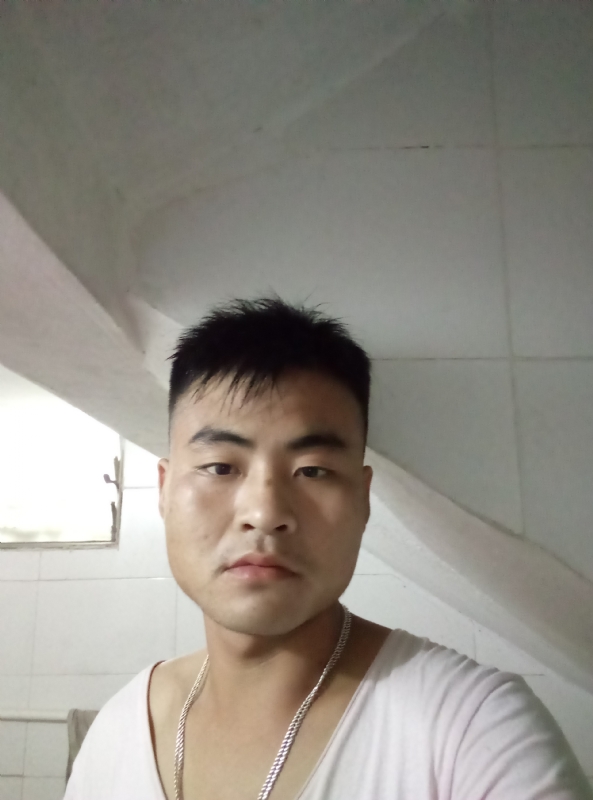 落叶知秋的第一张照片--厦门相亲网
