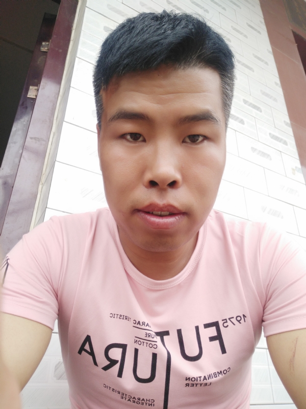 守护爱情的第一张照片--厦门相亲网