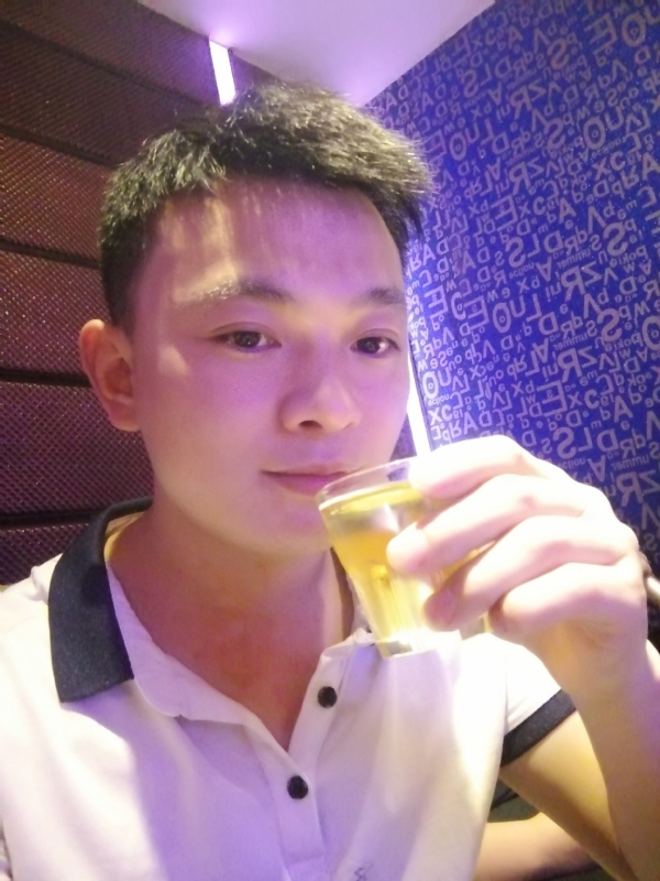 幸福的拥抱的第一张照片--厦门相亲网