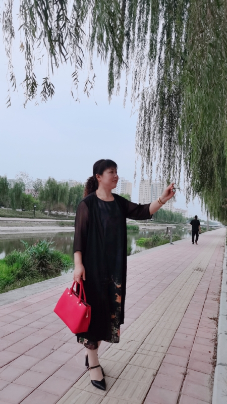 周本玲的第一张照片--厦门相亲网