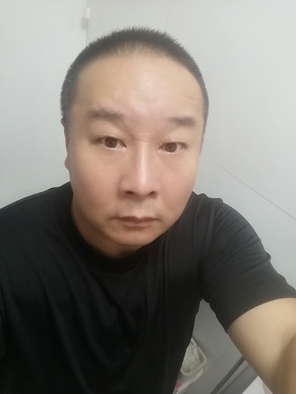 一束光的第一张照片--厦门相亲网