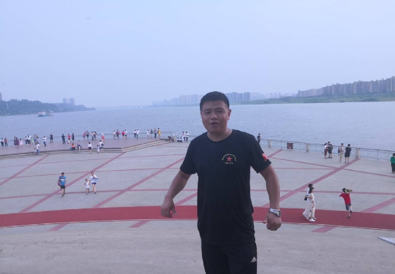 曾经心疼的我的第一张照片--厦门相亲网