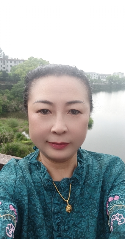 雨中情的第一张照片--厦门相亲网