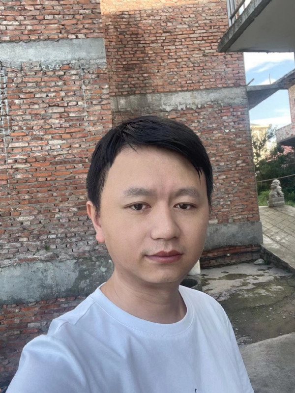 行人的第二张照片--厦门相亲网