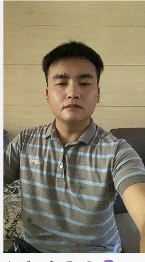 走在红毯那一天的第二张照片--厦门相亲网