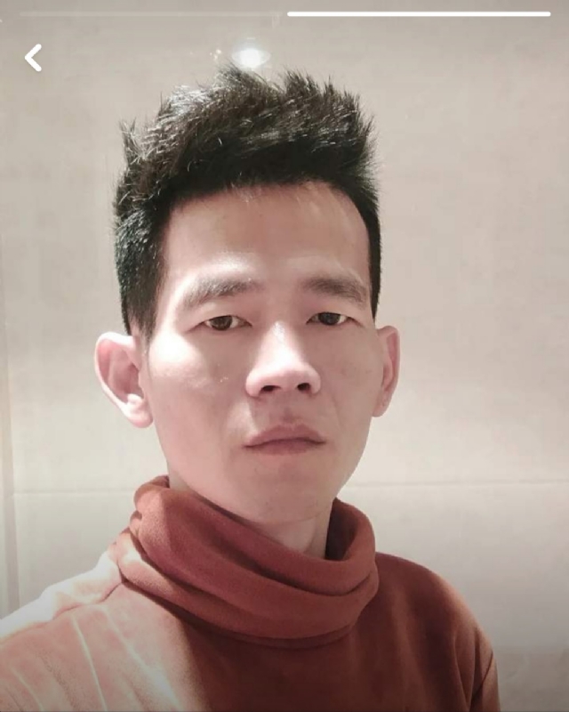 白了少年头的第一张照片--厦门相亲网