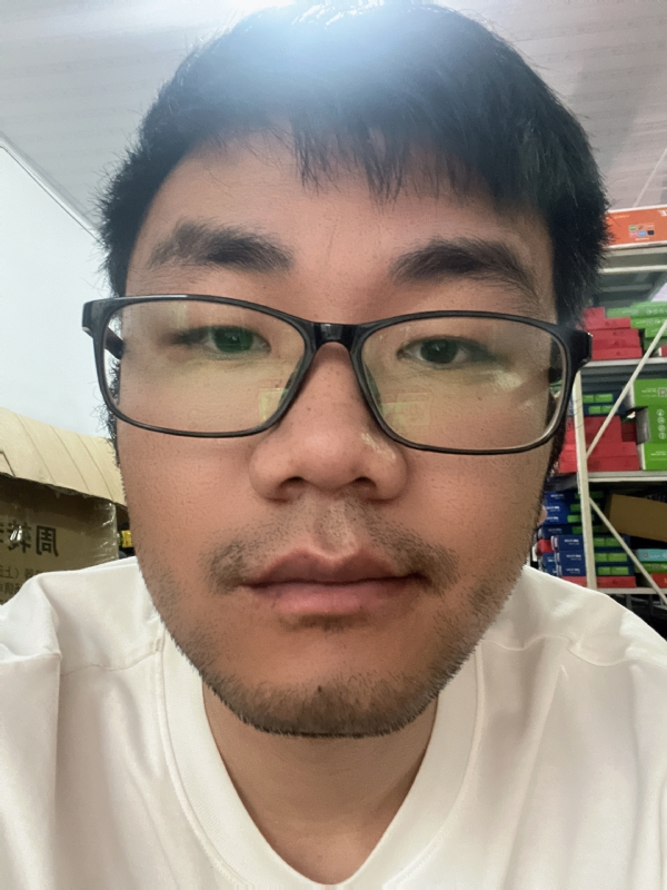 搬砖中的第二张照片--厦门相亲网