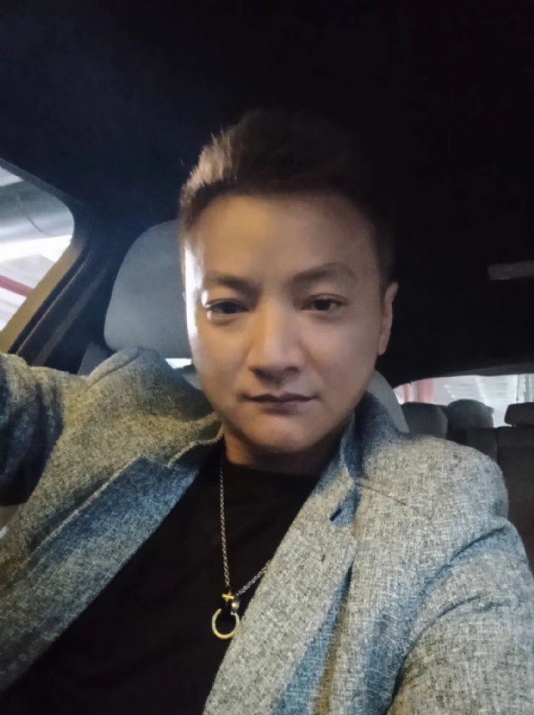 夜、有雨敲窗的第三张照片--厦门相亲网