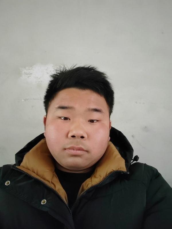 精神饱满的第四张照片--厦门相亲网