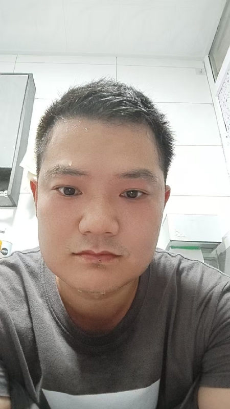 皓月当空的第一张照片--厦门相亲网