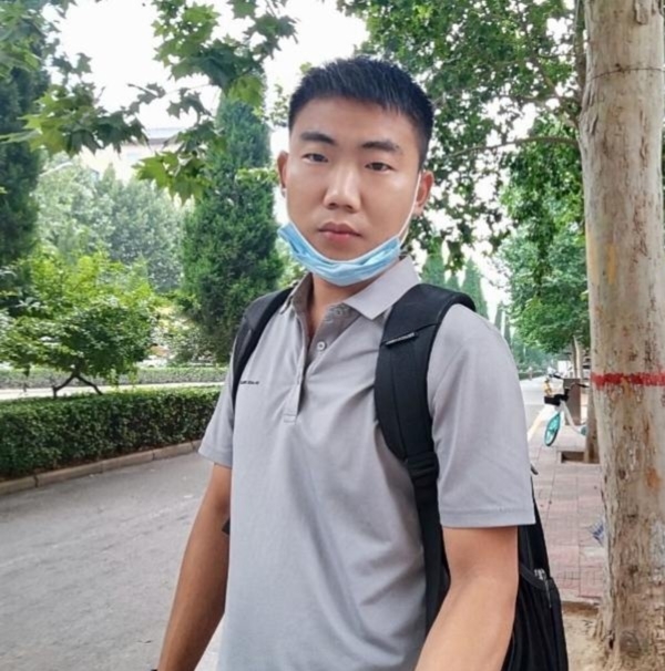 90年男征婚的第一张照片--厦门相亲网