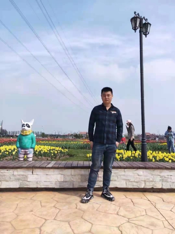 海阔天空的第一张照片--厦门相亲网